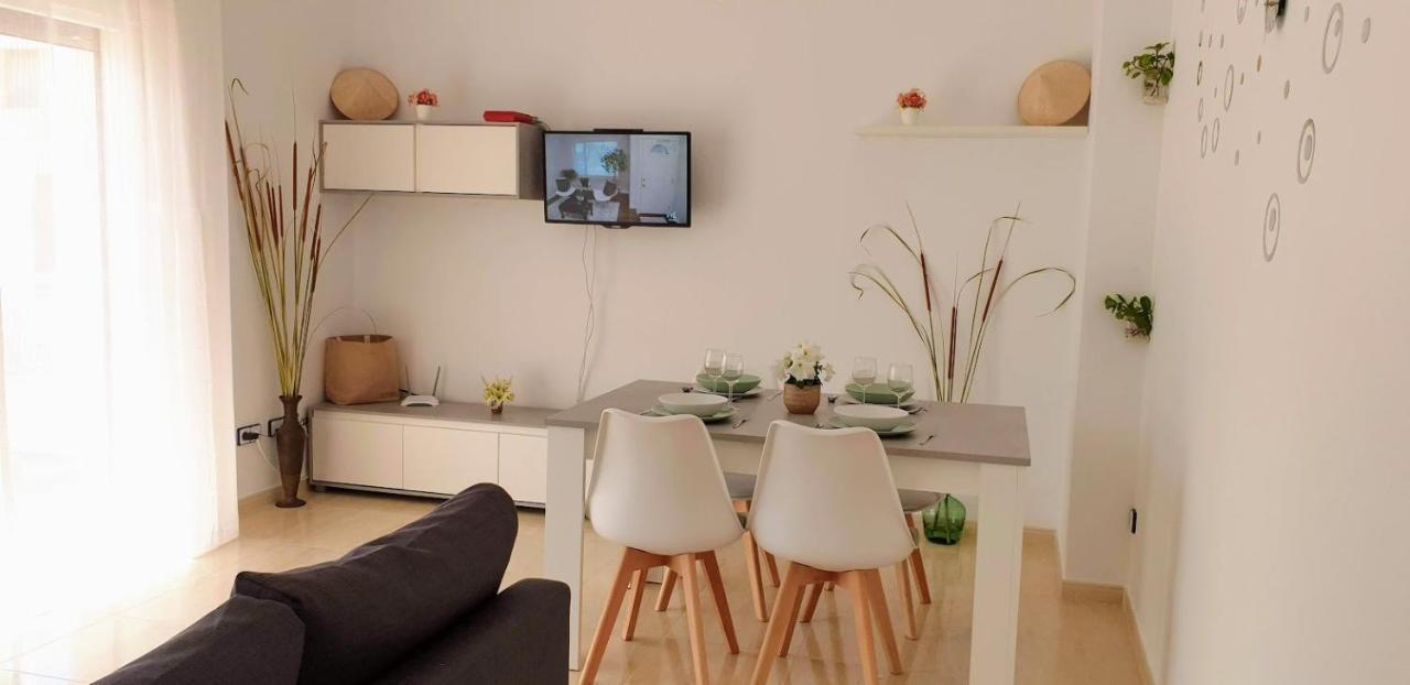 Apartamento Pepa. En El Corazon Del Delta. サント・ハウメ・デンヴェハ エクステリア 写真